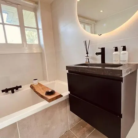 High-end, Centrally-located Penthouse Apartment Amsterdam
