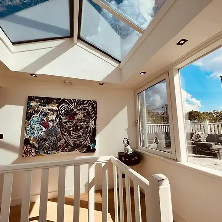 High-end, Centrally-located Penthouse Apartman